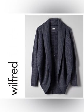 Wilfred by Aritzia, Classic Diderot Sweater, size Small, EUC